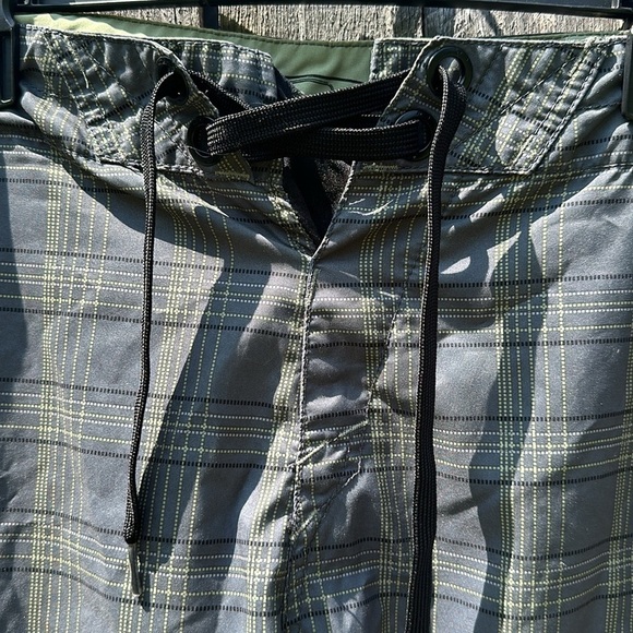 Men’s Oakley Board Shorts size 36 - Picture 5 of 9